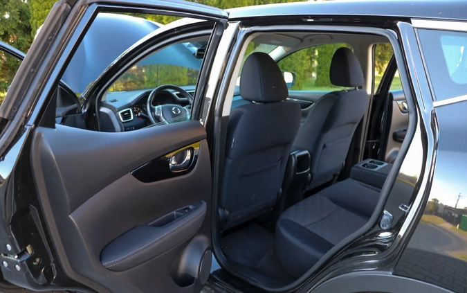 Nissan Qashqai cena 45900 przebieg: 127858, rok produkcji 2014 z Ruciane-Nida małe 781